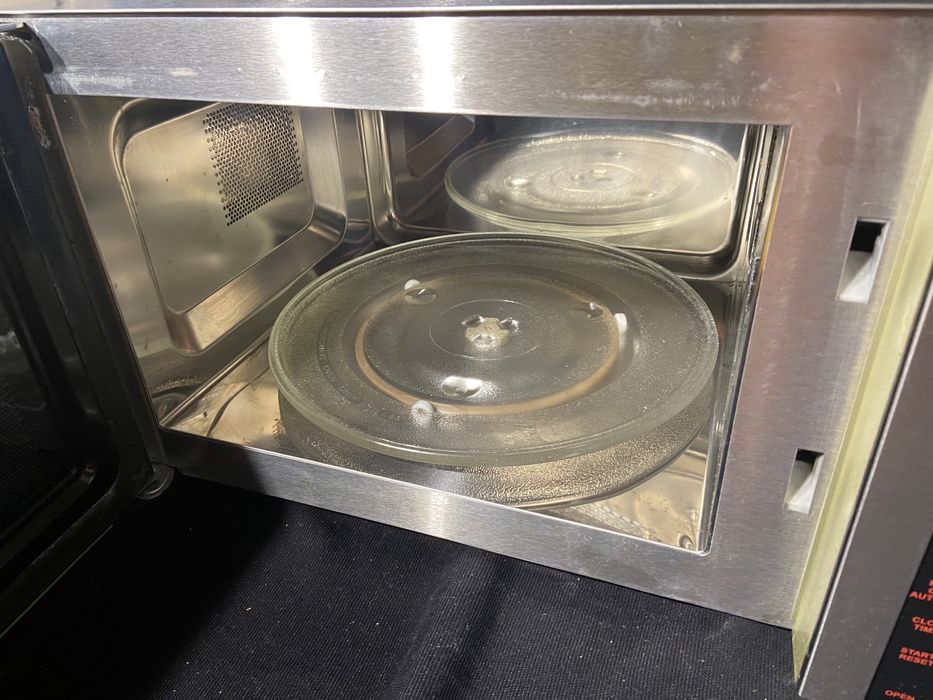 Инокс микровълнова фурна inox gorenje GMO-23 DGE