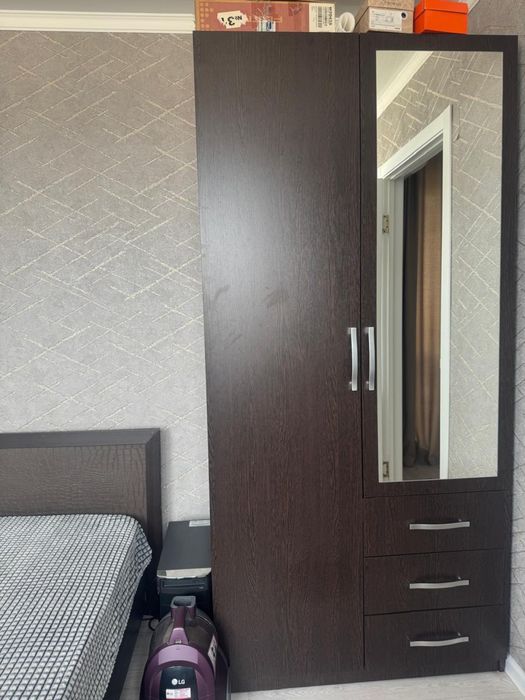 Продам спальный гарнитур