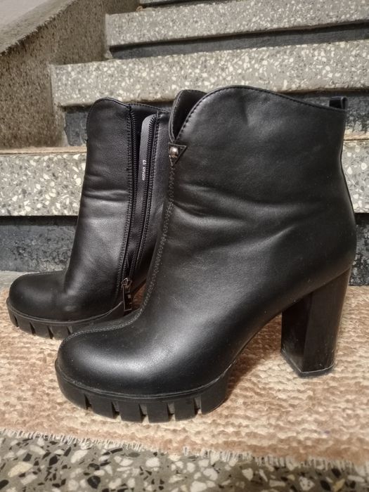 Ботуши и боти номер 37