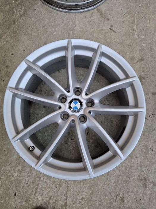 Jante  Bmw X3/X 4  G01 R 18 originale.
