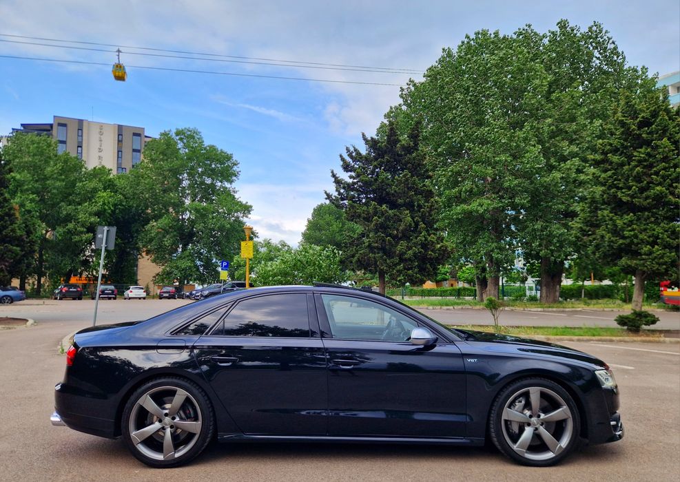 Audi S8 Carbon Ceramic