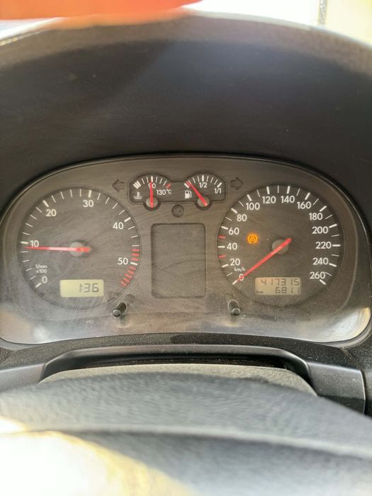 Vand sau schimb Golf 4