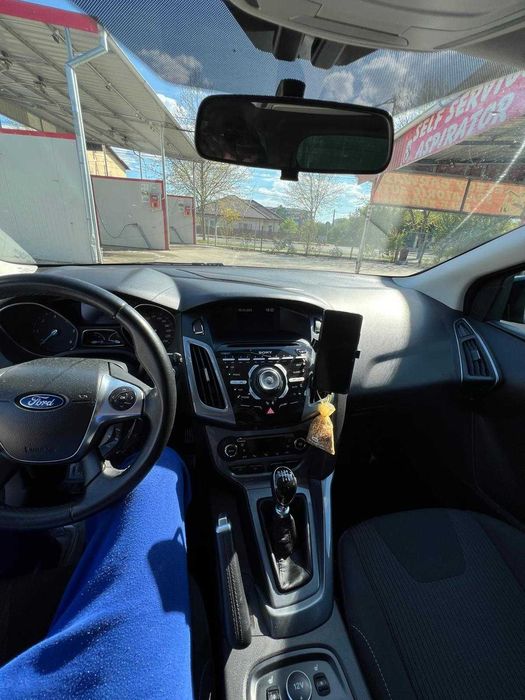 FORD Focus 2012 — imagine 5