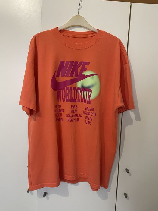 Tricou Nike masura L ,original