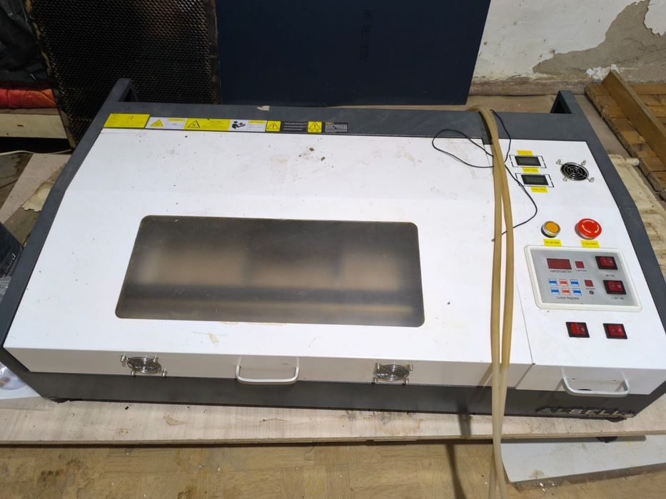 Лазерный апарат резка кесетин