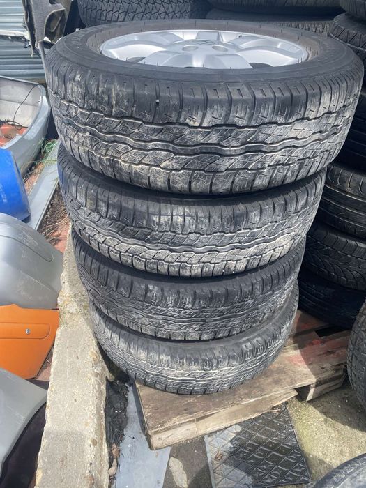 Джанти с гумите 225х65R17 за Honda-CR-V