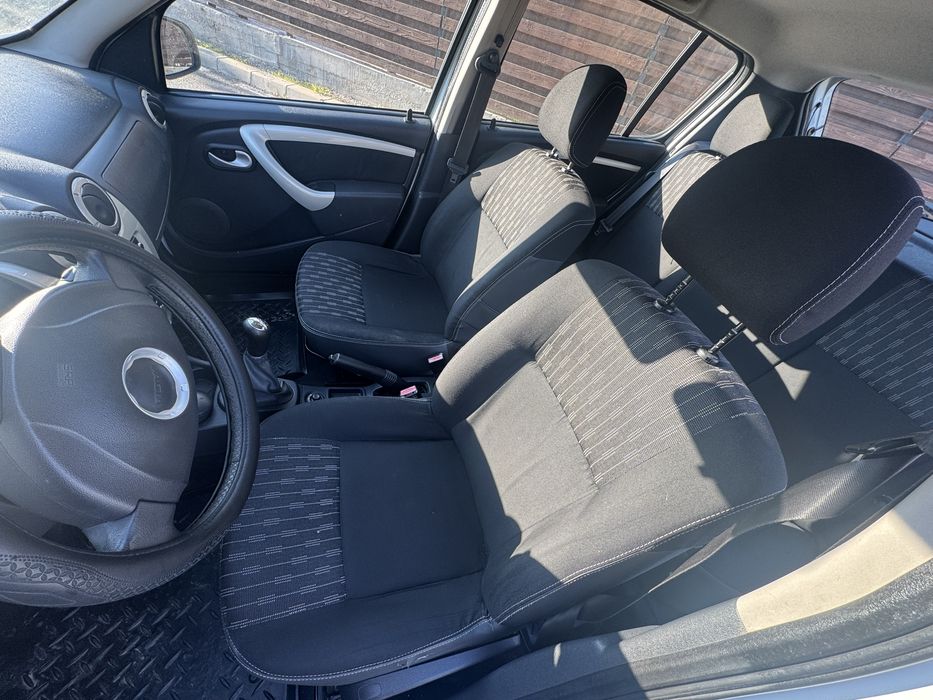Vand Dacia Sandero 1.5dci Laureate