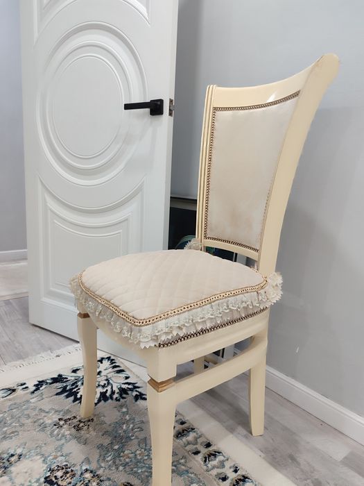 Гостиный. Стулья