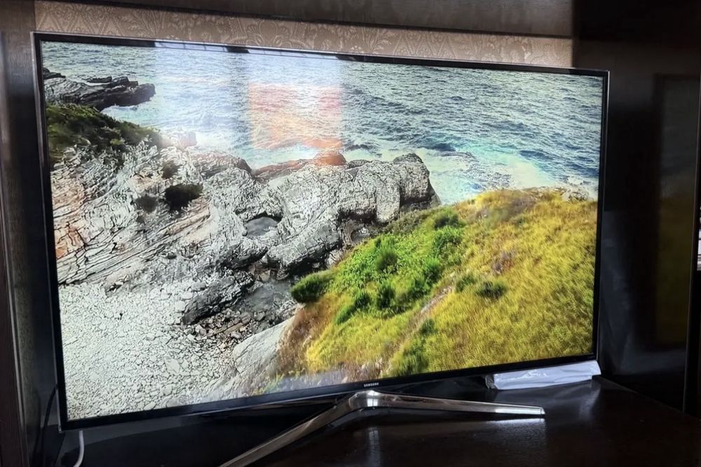 Продам телевизор samsung