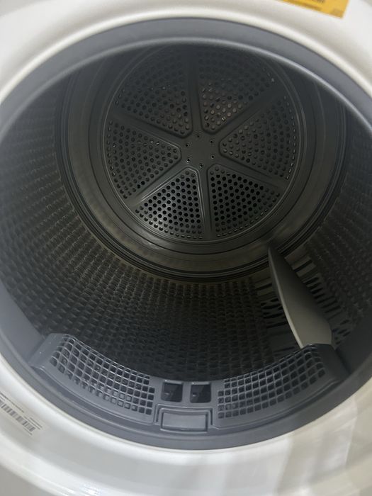 Сушилня Whirlpool  FFT M22 9X2WS почти нова