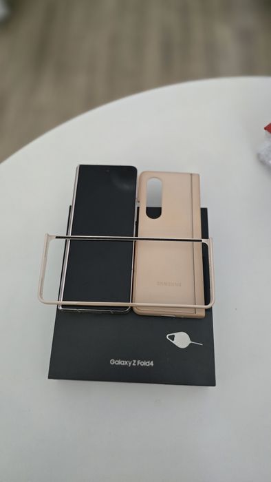 Samsung Galaxy Z Fold 4 256GB