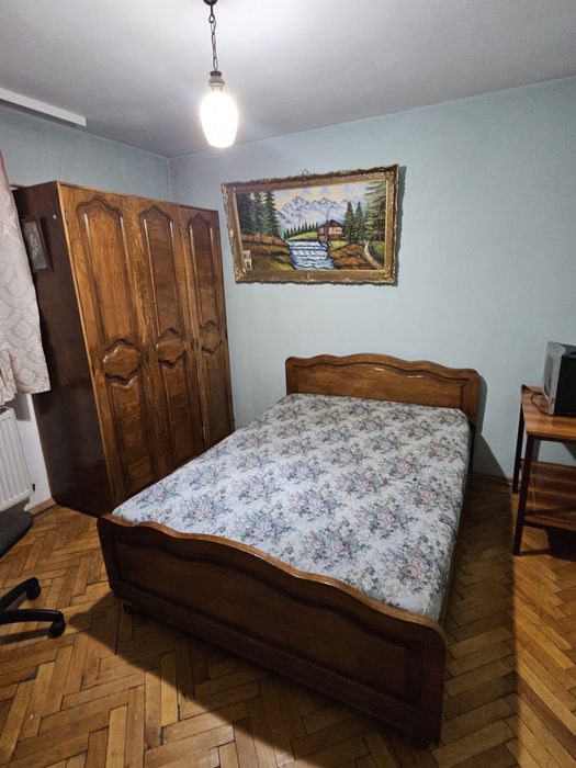 Vand dormitor lemn masiv