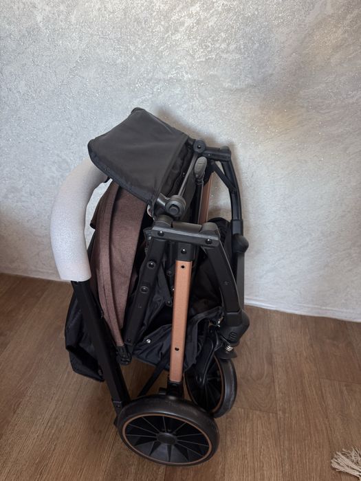 Продам коляску прогулочную фирмы Baby stroller