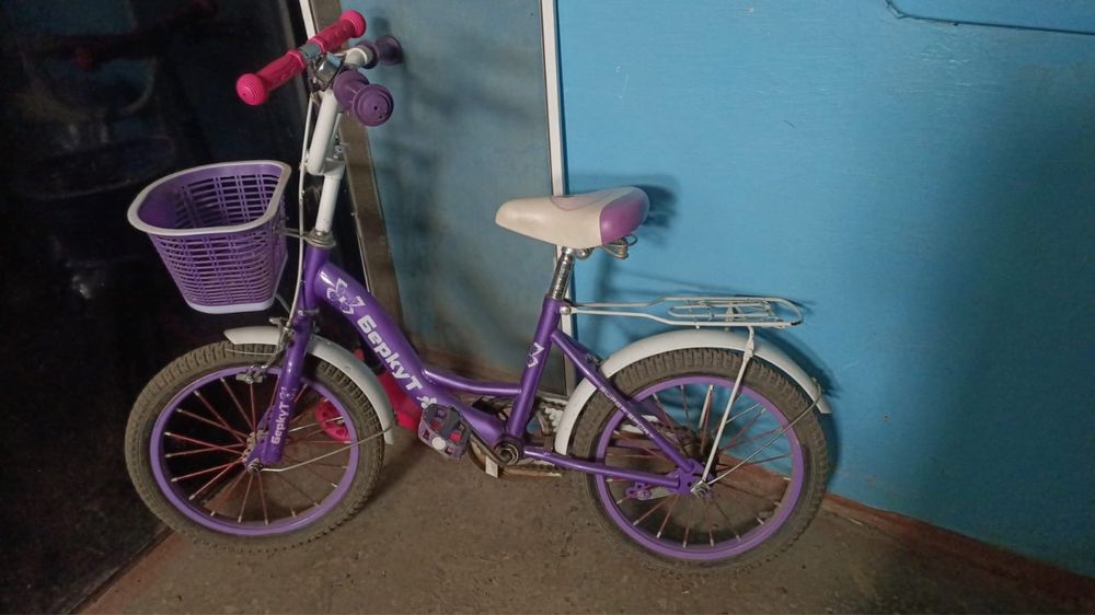 Велосипед қыз балаға 15мың бірақ алатын адамға түсемін