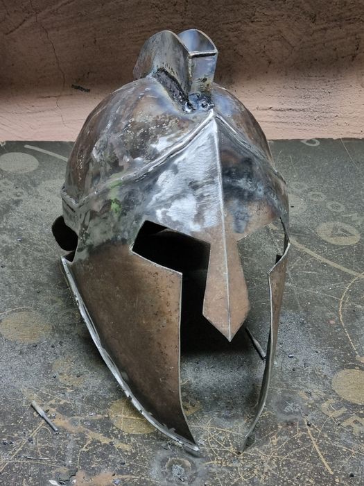 Confectii metalice