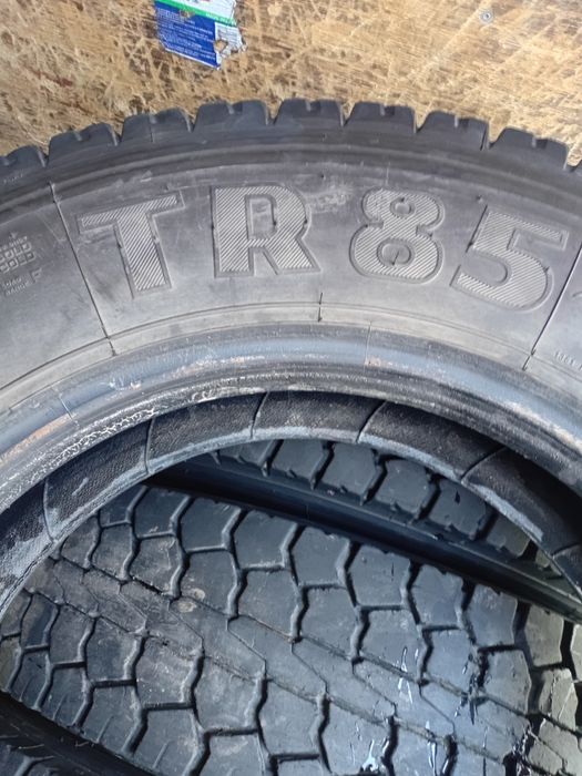 Pirelli TR85 215/75R17.5