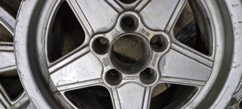 Диски R 15 , 7 J . ET 32 mercedes original