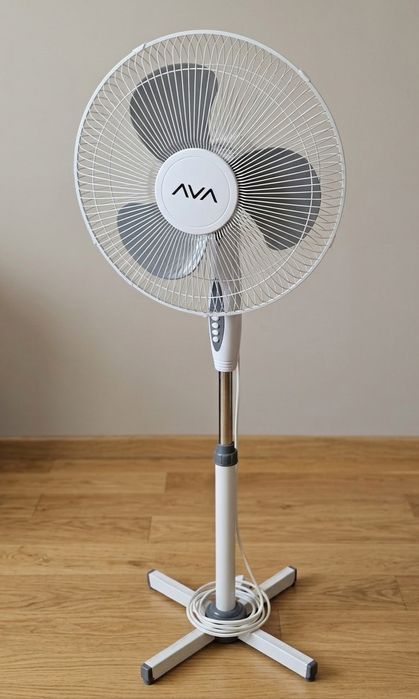 Напольный вентилятор Ava