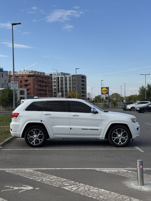 Jeep Grand Cherokee OVERLAND 3.6