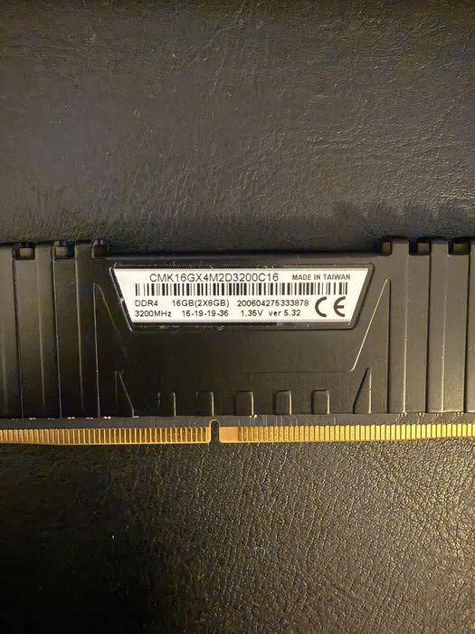 DDR4 Corsair Vengeance 2x8Gb 3200mhz