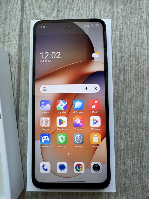 Smartphone Xiaomi Redmi 12 5G, ca nou, cutie completa, perfect functional