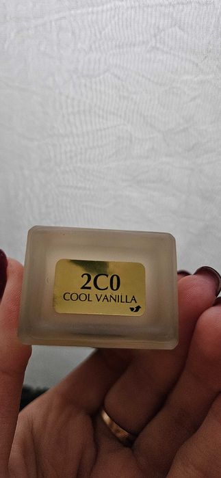 Фон дьо тен - DOUBLE WEAR