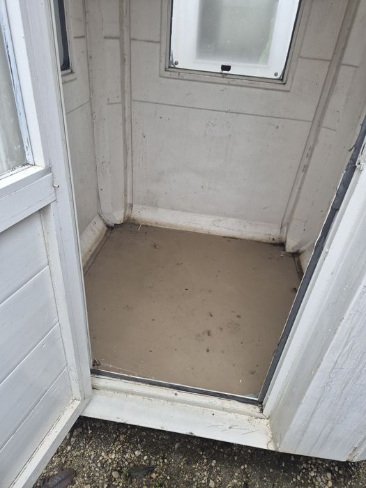 De vanzare cuseta paza