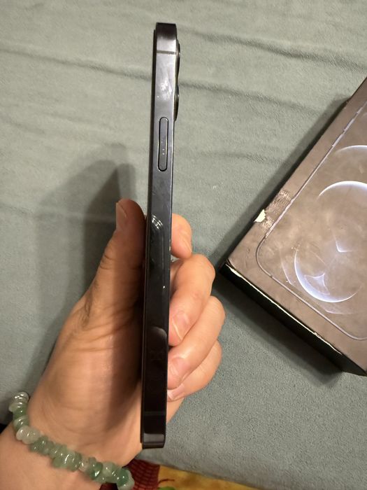 Срочно!!! Iphone 12 pro !!!