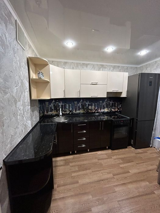 Продам Кухонный гарнитур