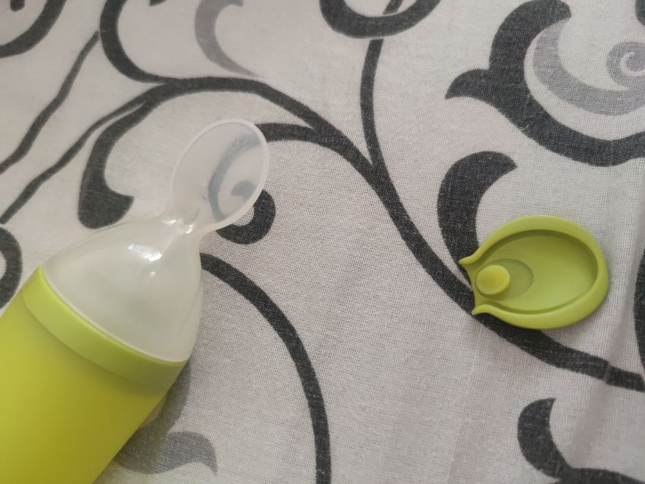 Vand linguriță cu rezervor (hranire bebe)