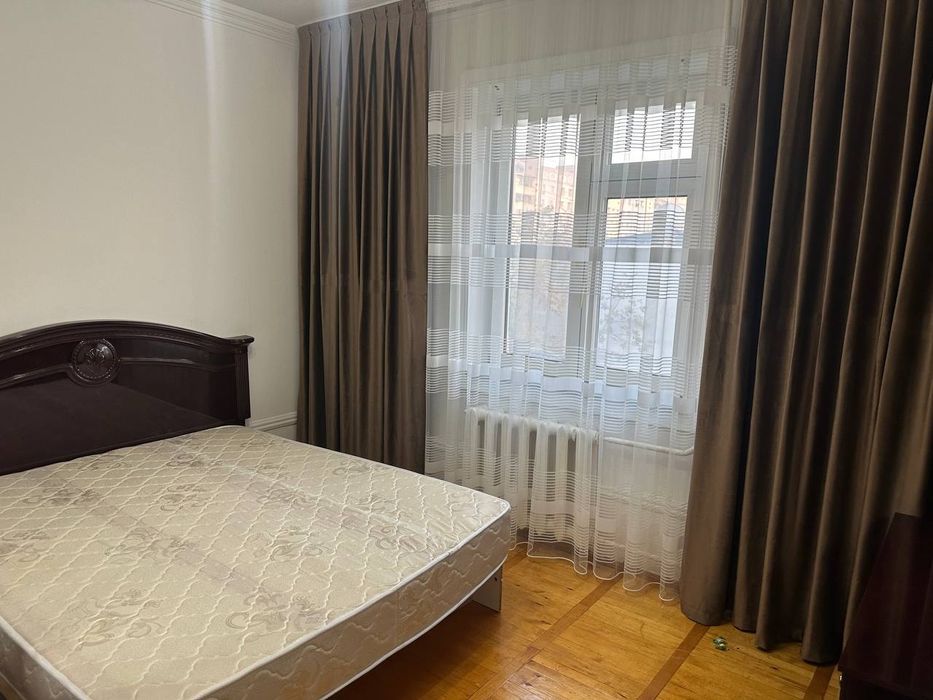 Срочно сотилади Миробод тумани Госпитальный бозор 3/5/9 90 кв.м