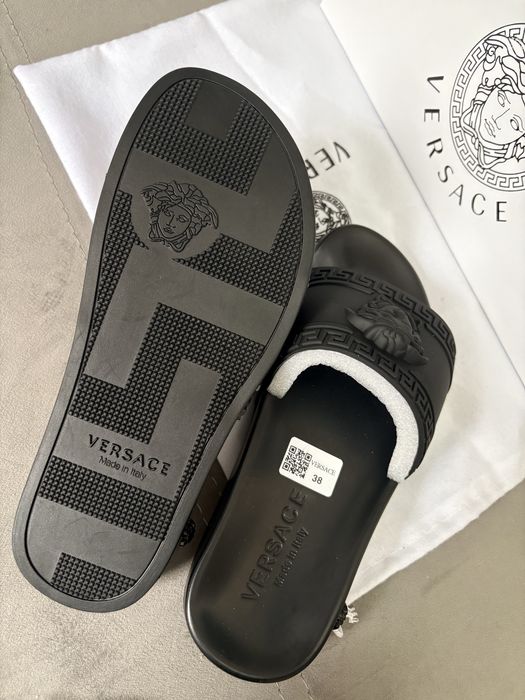 Papuci Versace Medusa