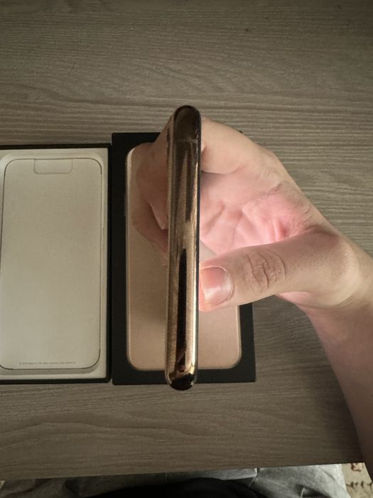 Продается Айфон 11 Про Макс 256гб