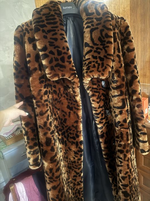 Продам шубу новую