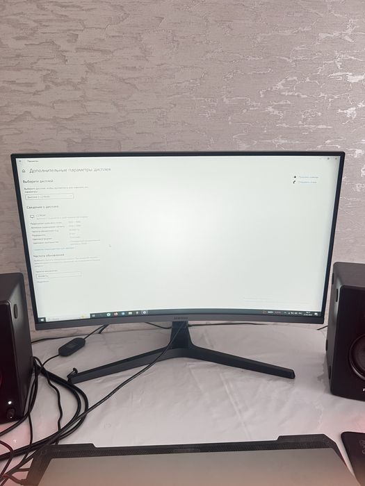 Монитор Samsung 27 Curved C27R500