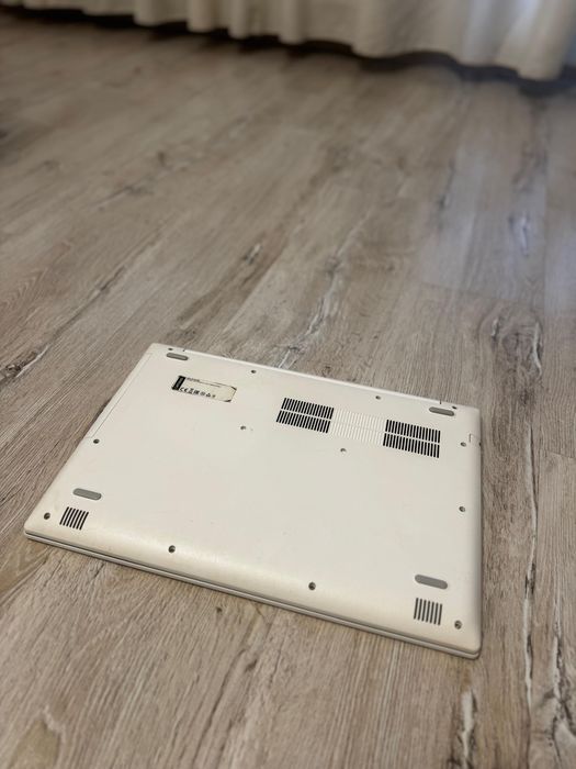 Laptop Lenovo IdeaPad 330, 15.6”, AMD Ryzen, 8GB RAM, SSD 256GB