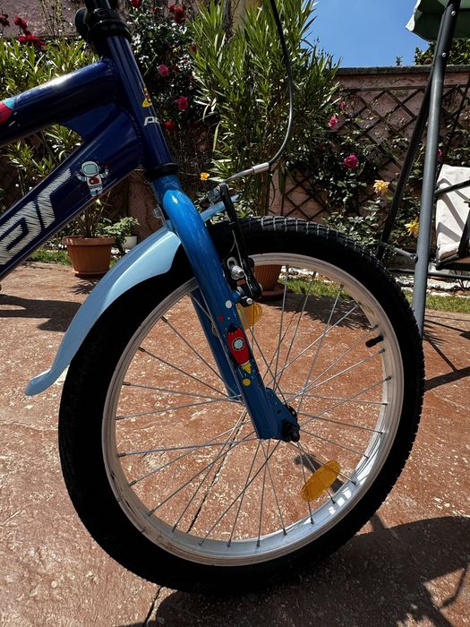 Bicicletă copii 6-8 ani