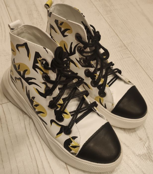 Дамски боти естествена кожа