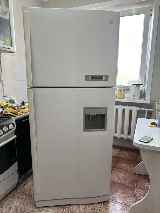 Холодильник работает только морозилка