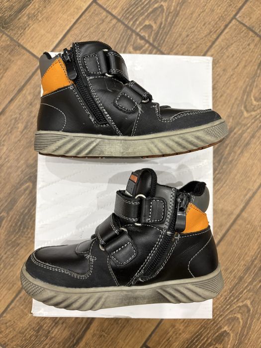 Осенние кожаные ботинки