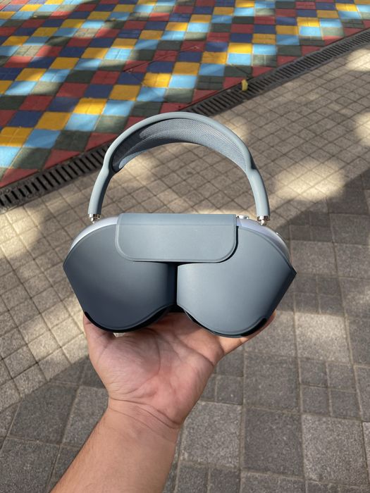 AirPods Max :with smart case: