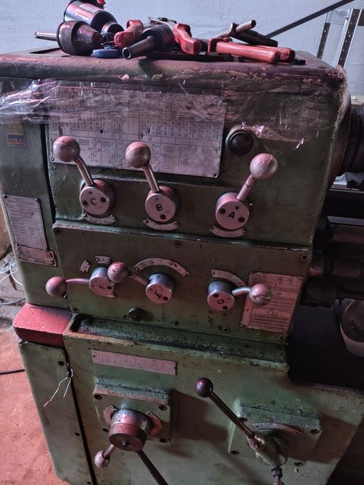 Vând strung SN 250x500