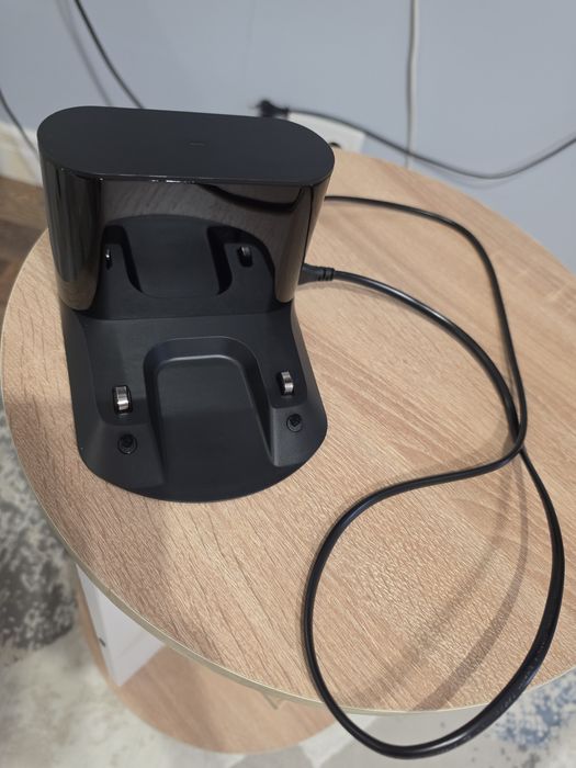 Робот-пылесос Roborock Q7 в идеальном состоянии.