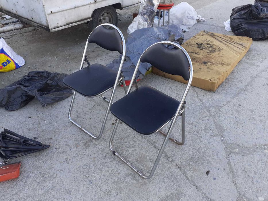 scaune metalice pliabile si fixe
