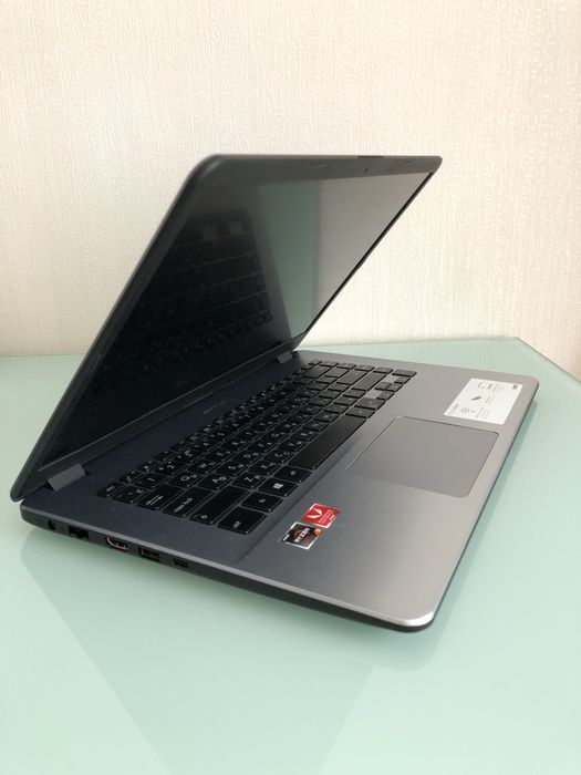 Ноутбук Asus VivoBook X505ZA