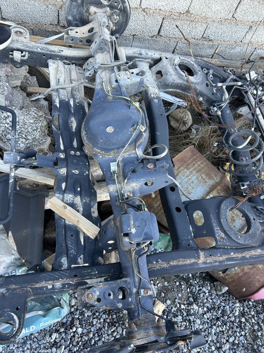 Продам мост вместе с рамой на 570 21год