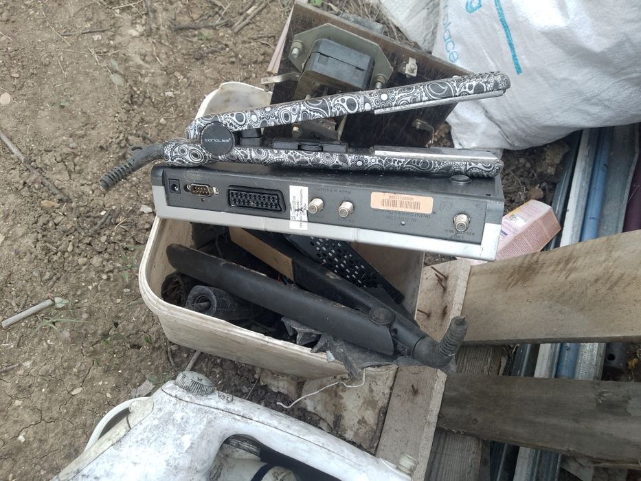 Електронна скрап.