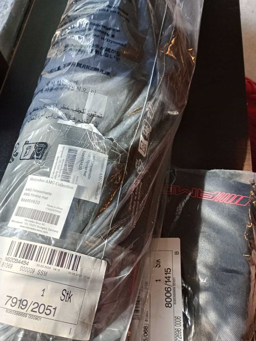 Комплект постелка Mercedes AMG за тренировки / йога + ластици 3 бр.