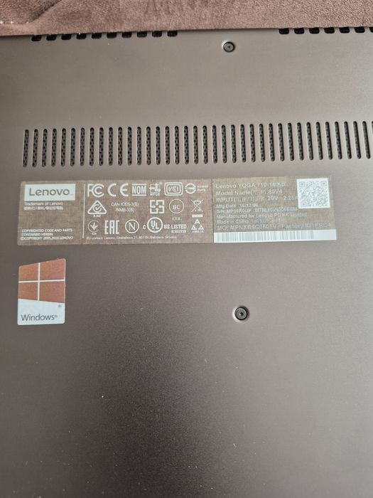 Lenovo Yoga 710 - 14 IKB