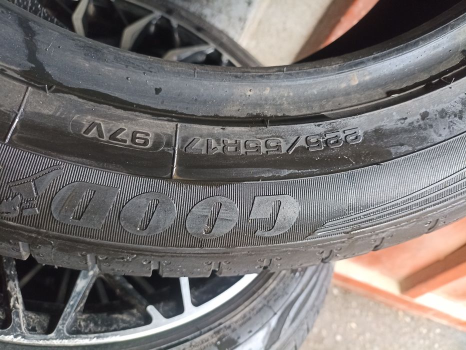 225/55/17 good year летний комплект